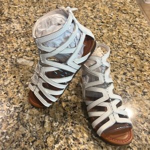 Steve Madden Girls Sandals, size 3